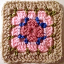 simply crochet square 5